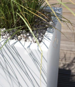 Fleur Ami Kunststoff-Säulentopf New Tribeca Block, Quadratisch, Weiß -Blumen Geschaft 6600068 WE DE 002 fleuramiKunststoffSaeulentopfTribecaBlockquadratisch